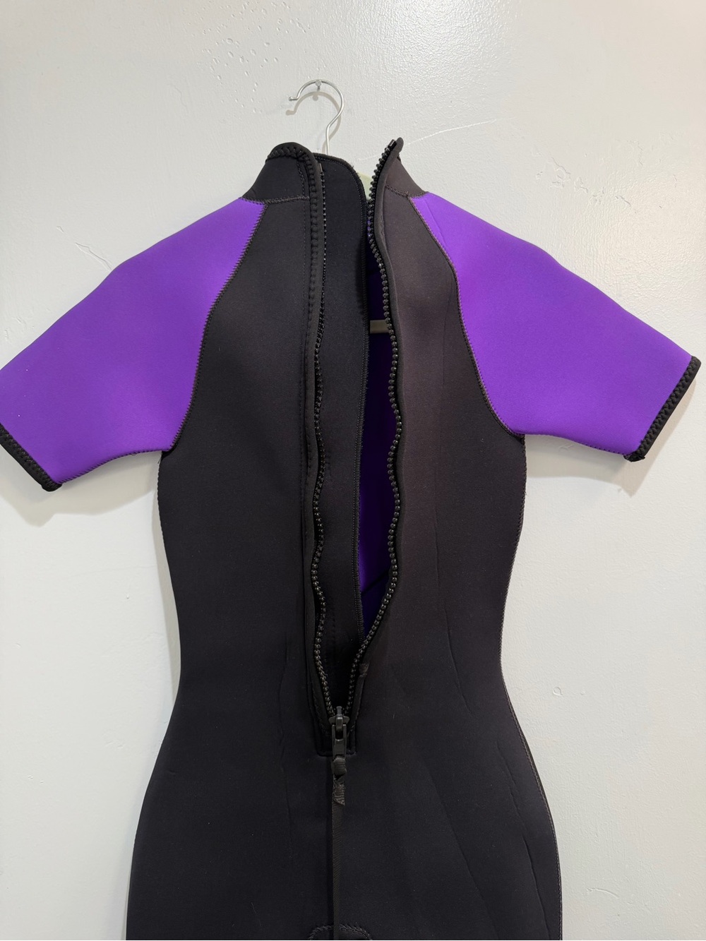 Vintage 90s WaterWear by International Divers Inc. Women's Shorty Wetsuit NWT S - Picture 3 of 7